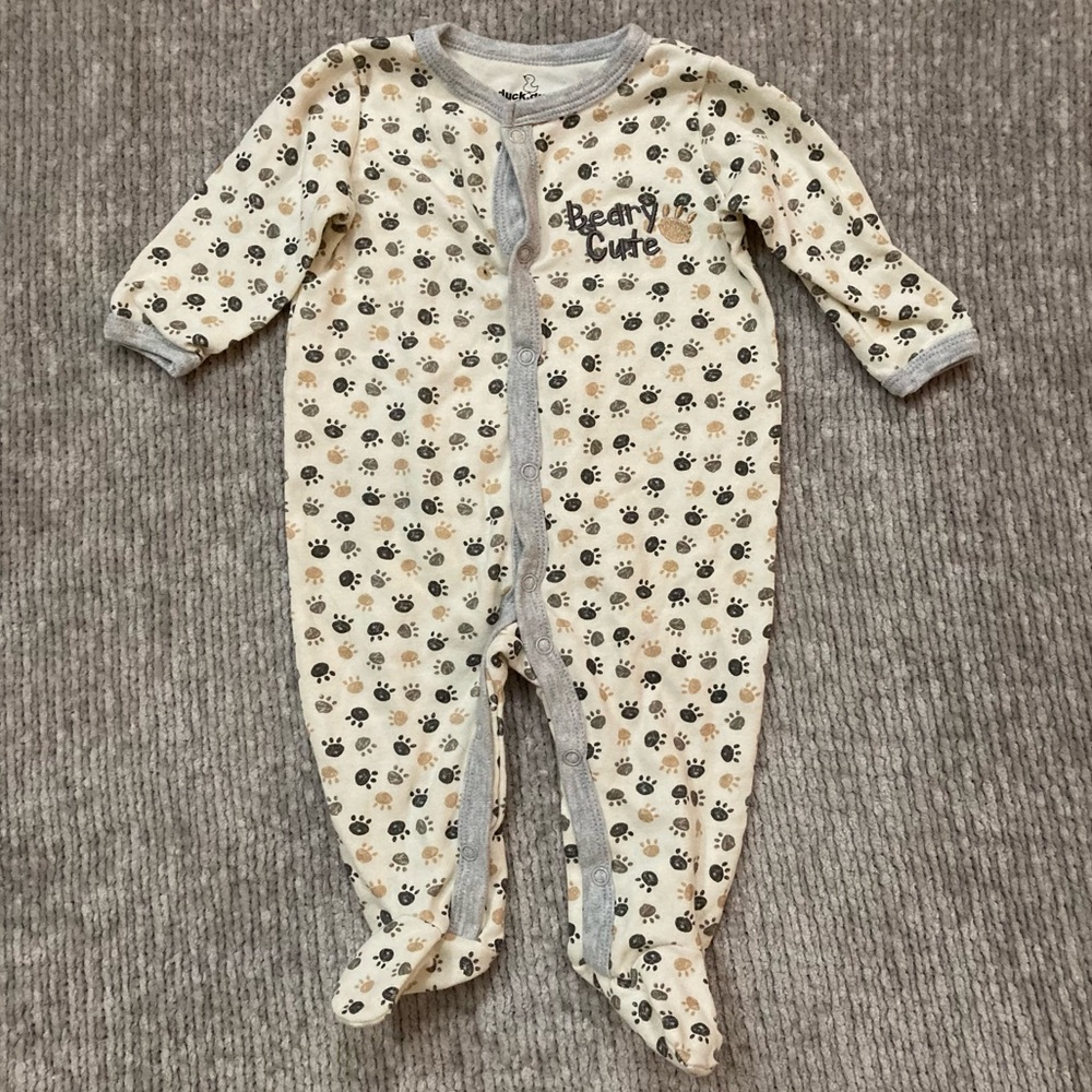 Duck Duck Goose Bear Paw Prints Footie sleeper 3-6 Months Beary Cute Cotton PJs‎